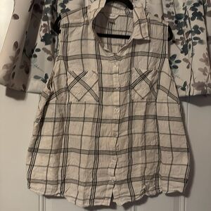 Patterned shirt button up